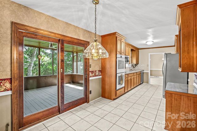 7201 Hopeton Road, Charlotte, NC 28210