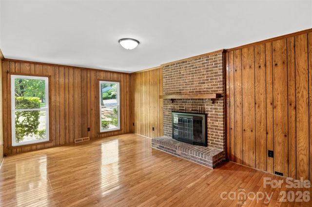 7201 Hopeton Road, Charlotte, NC 28210