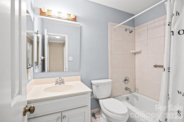 7201 Hopeton Road, Charlotte, NC 28210