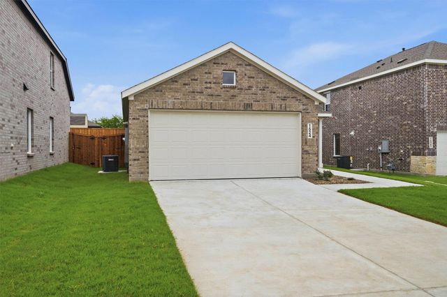 1524 Prince Road, Howe, TX 75459