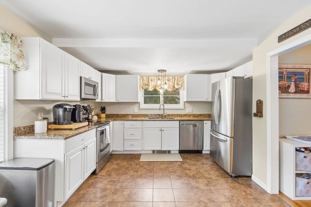 17 Palmieri Drive, Hudson, MA 01749