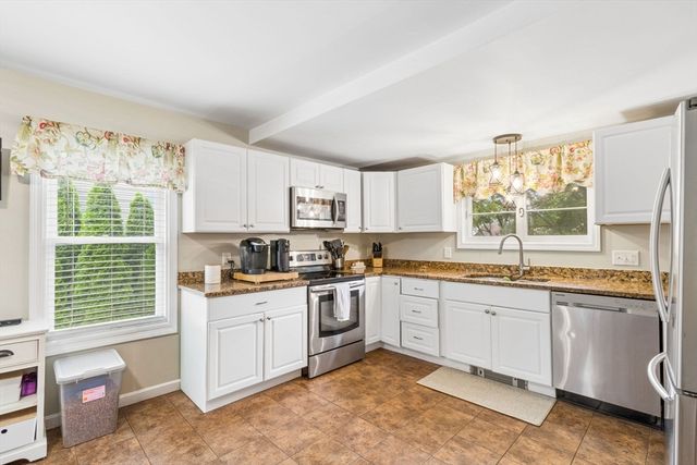 17 Palmieri Drive, Hudson, MA 01749