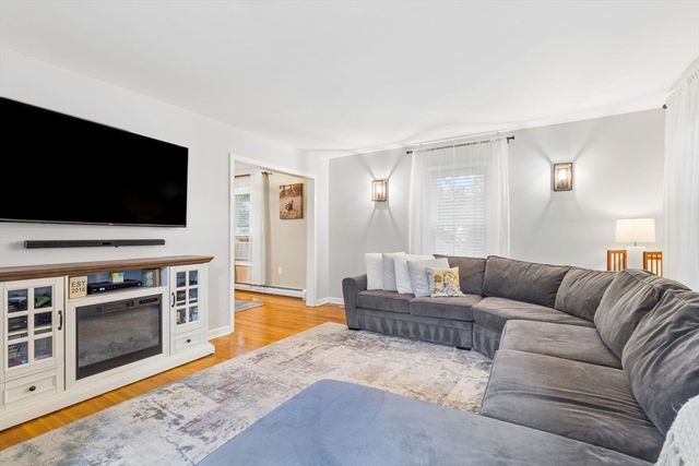 17 Palmieri Drive, Hudson, MA 01749