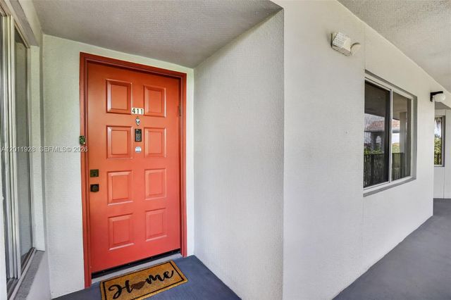 800 SW 137th Ave 411G, Pembroke Pines, FL 33027