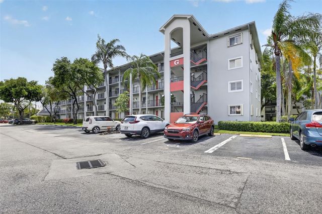 800 SW 137th Ave 411G, Pembroke Pines, FL 33027
