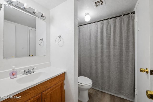 1620 N Wilmot Rd Unit J208, Tucson, AZ 85712