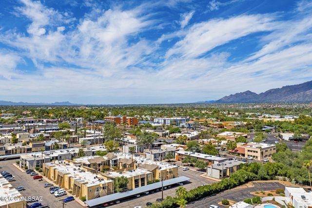 1620 N Wilmot Rd Unit J208, Tucson, AZ 85712