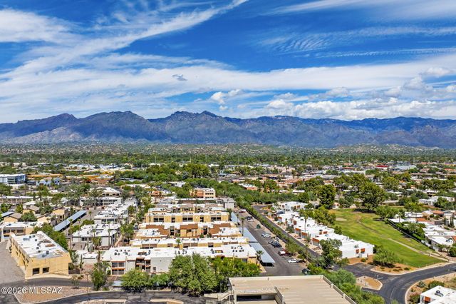 1620 N Wilmot Rd Unit J208, Tucson, AZ 85712