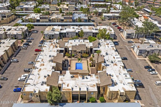 1620 N Wilmot Rd Unit J208, Tucson, AZ 85712