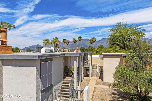 1620 N Wilmot Rd Unit J208, Tucson, AZ 85712