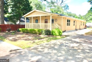 1385 Elizabeth Lane 100, East Point, GA 30344