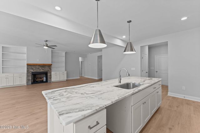 180 Longleaf Drive, Seven Lakes, NC 27376