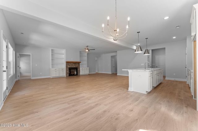 180 Longleaf Drive, Seven Lakes, NC 27376