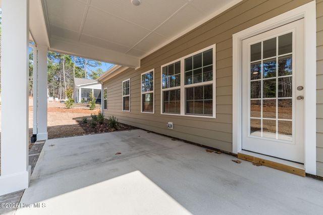 180 Longleaf Drive, Seven Lakes, NC 27376