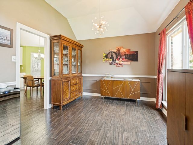 9502 Valley Lake Lane, Irving, TX 75063