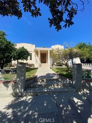 521 E Valencia Avenue A, Burbank, CA 91501