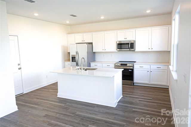 5015 TWIN RIVER Drive, Denver, NC 28037