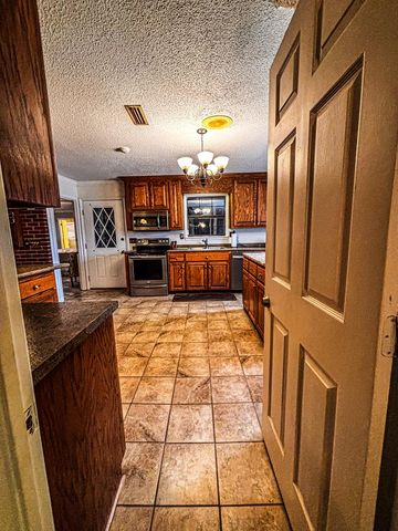 8813 State Highway 10, Shorterville, AL 36373