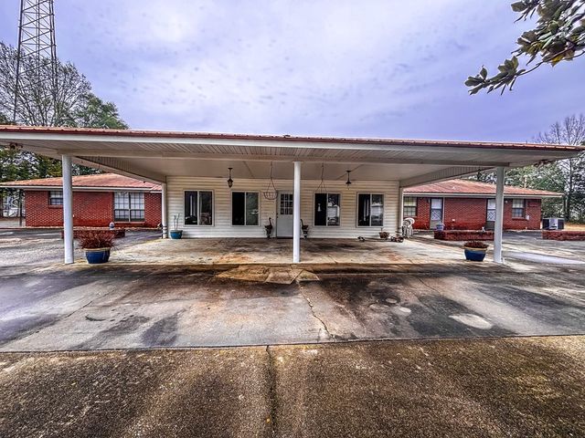8813 State Highway 10, Shorterville, AL 36373