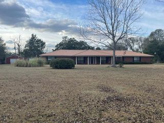 8813 State Highway 10, Shorterville, AL 36373