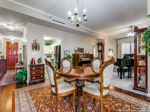 1 Towers Park Ln Apt 412, San Antonio, TX 78209