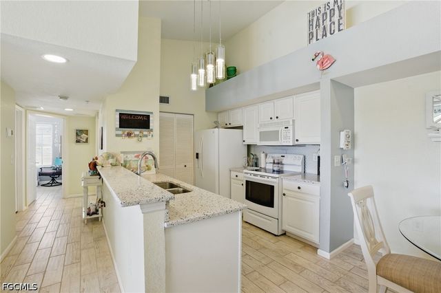4121 Residence DR 324, Fort Myers, FL 33901