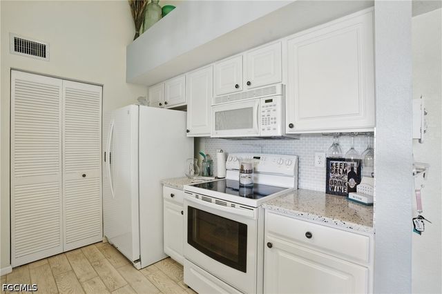 4121 Residence DR 324, Fort Myers, FL 33901