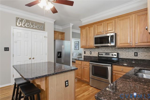 1512 Goswick Ridge Rd, Midlothian, VA 23114