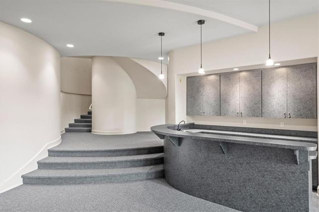 3104 W 117th Street, Leawood, KS 66211