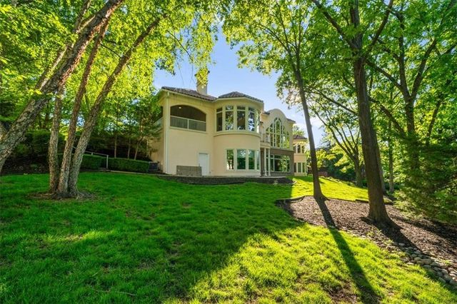 3104 W 117th Street, Leawood, KS 66211