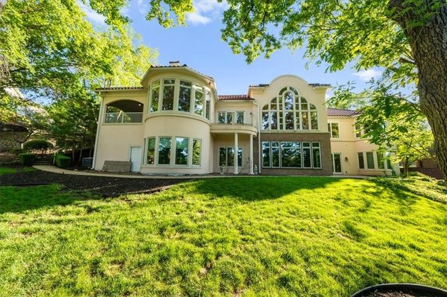 3104 W 117th Street, Leawood, KS 66211