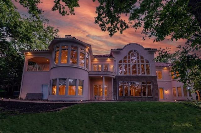 3104 W 117th Street, Leawood, KS 66211