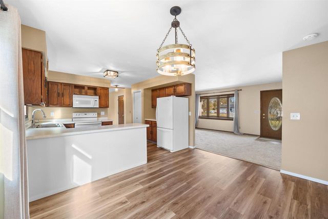 2520 56TH STREET SOUTH, Wisconsin Rapids, WI 54494