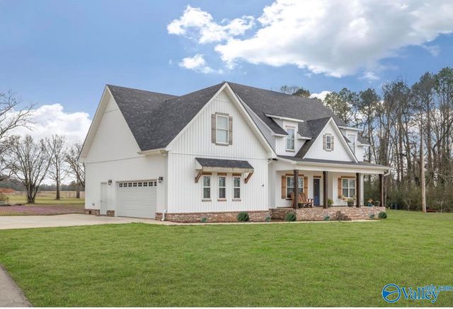 11078 Douglas Drive, Athens, AL 35611