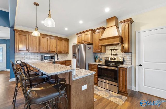 11078 Douglas Drive, Athens, AL 35611