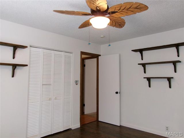 4132 Lebanon Avenue, Shiloh, IL 62221