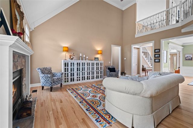 7 W Leiston Drive, Rogers, AR 72758