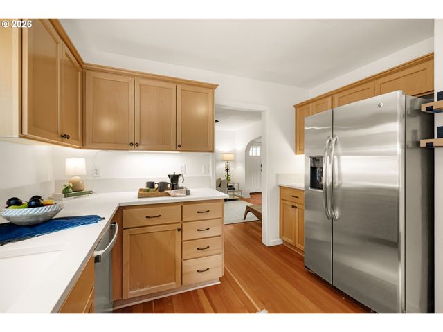 7560 Sw 67TH Ave, Portland, OR 97223