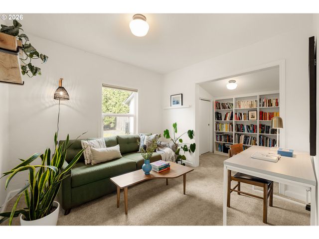 7560 Sw 67TH Ave, Portland, OR 97223