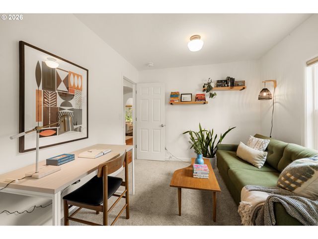 7560 Sw 67TH Ave, Portland, OR 97223