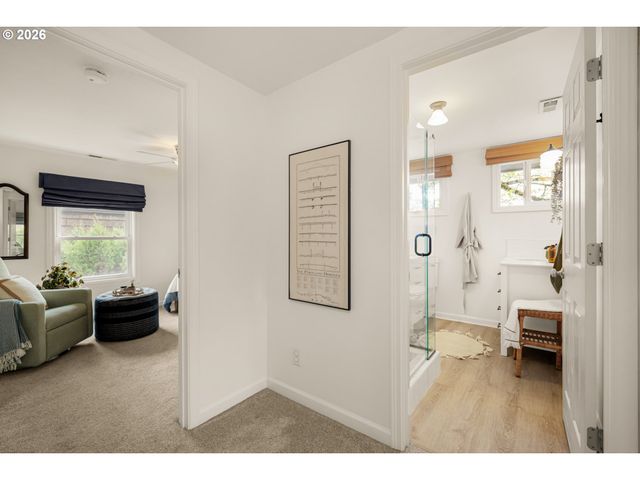 7560 Sw 67TH Ave, Portland, OR 97223