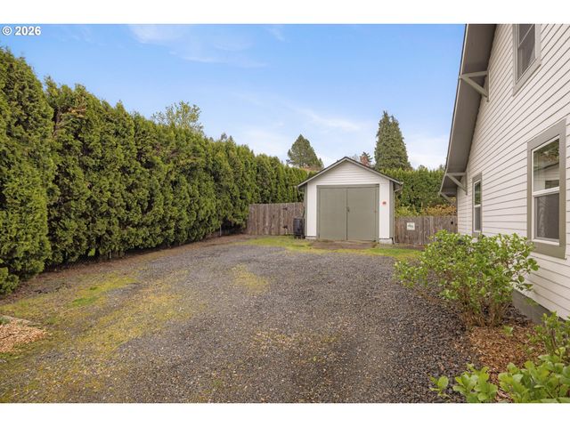 7560 Sw 67TH Ave, Portland, OR 97223