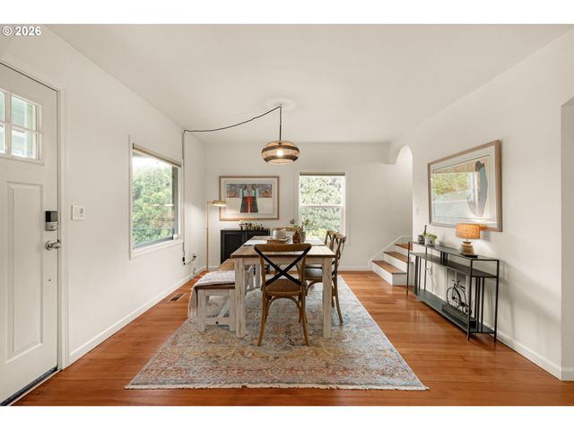 7560 Sw 67TH Ave, Portland, OR 97223