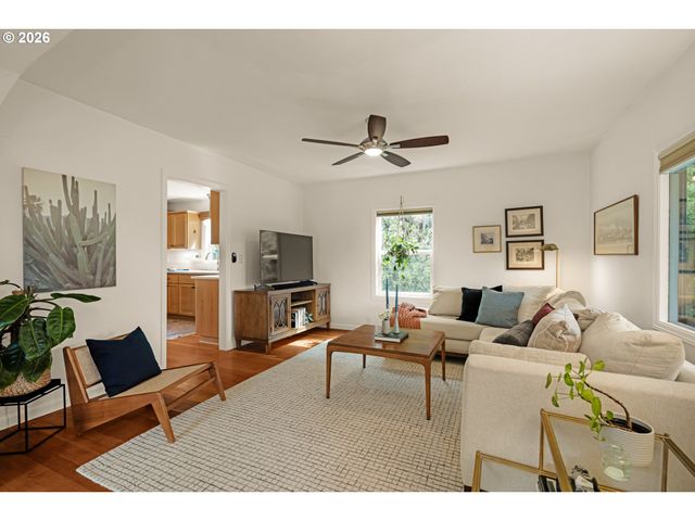 7560 Sw 67TH Ave, Portland, OR 97223