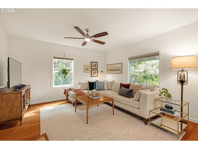 7560 Sw 67TH Ave, Portland, OR 97223