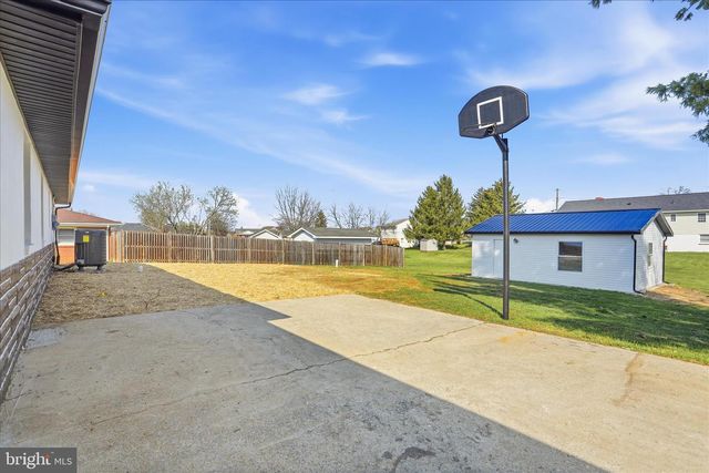 67 BELVIEW DR, Martinsburg, WV 25404