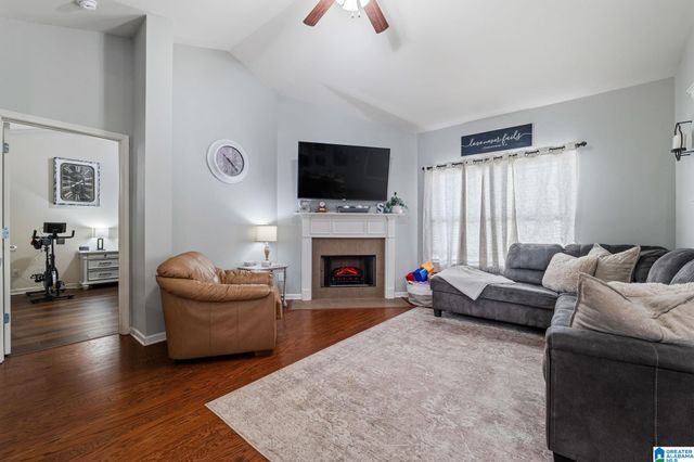 1045 MEDINAH DRIVE, Calera, AL 35040