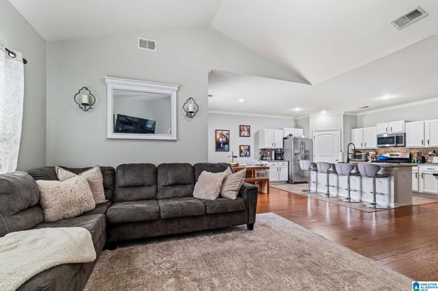 1045 MEDINAH DRIVE, Calera, AL 35040