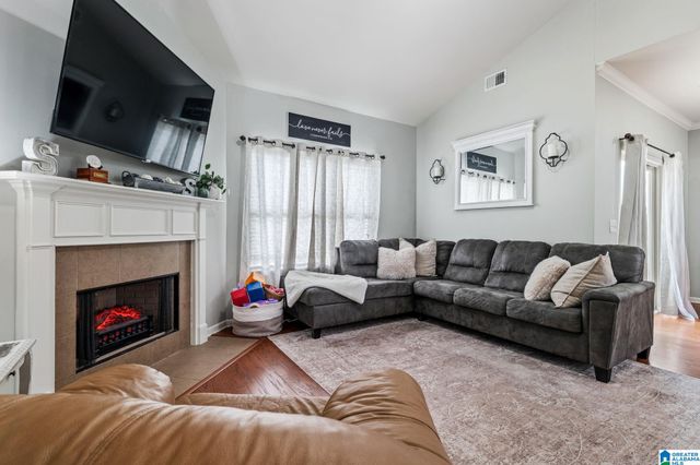 1045 MEDINAH DRIVE, Calera, AL 35040