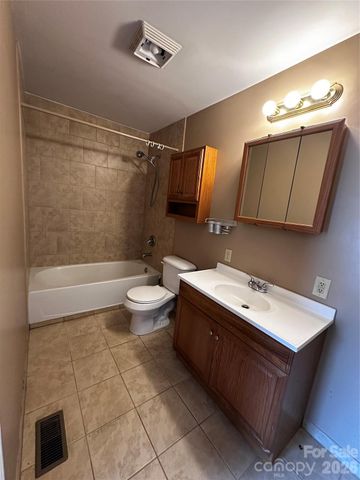 2202 Brookview Avenue, Kannapolis, NC 28081
